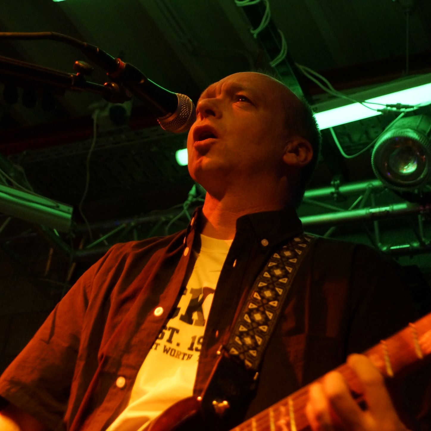 Mike, gitarist van Antwerpse rockband Cabooter